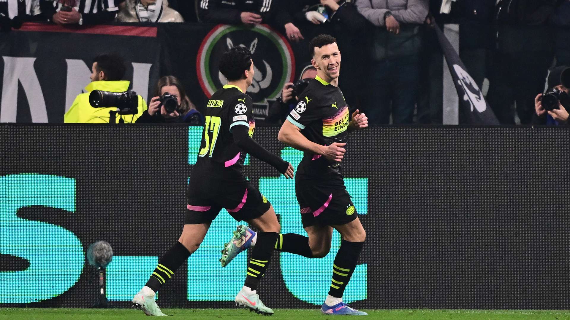 歐國聯季軍爭奪戰意大利2-1比利時 巴雷拉破門小基耶薩造點.