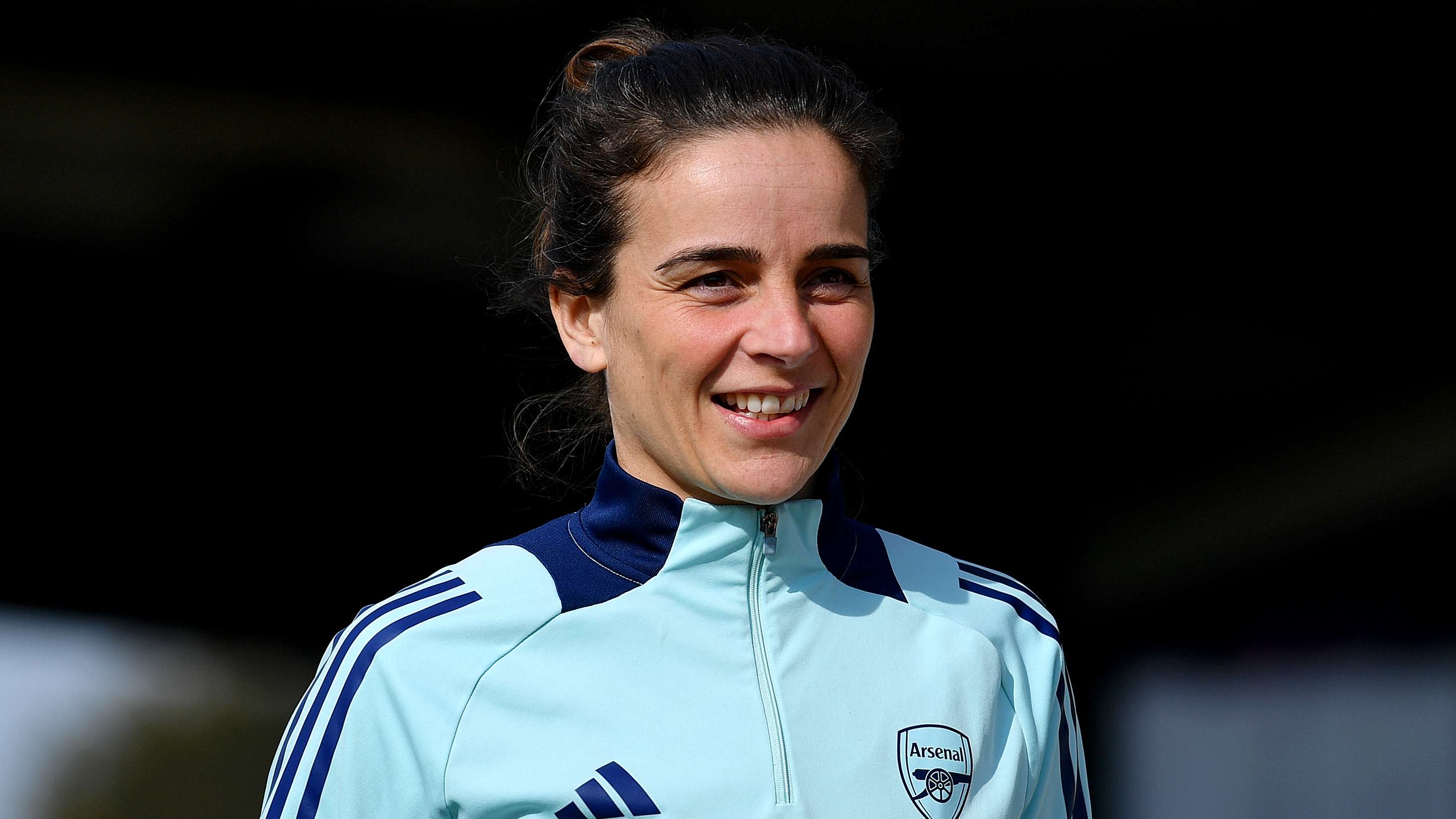 在对乔治持 在对乔治持